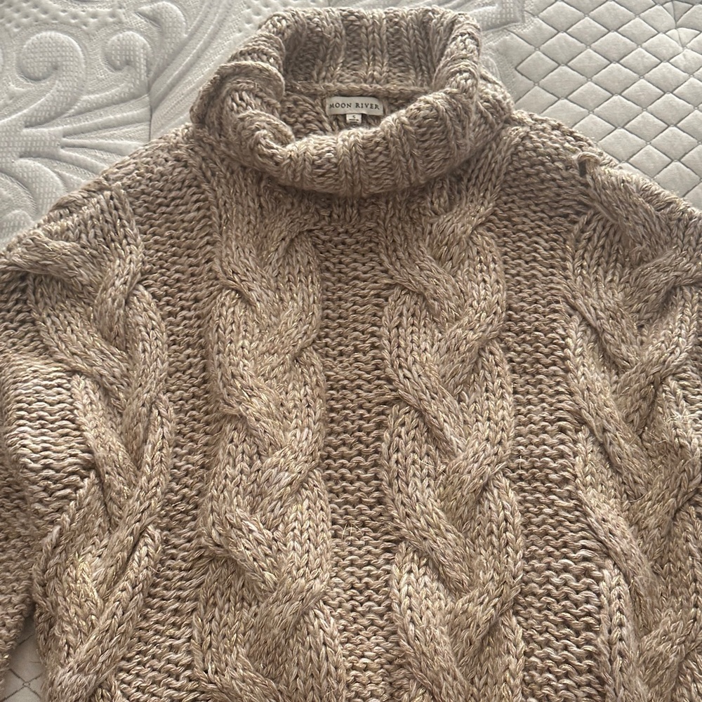 Moon River Women's Chunky Cable Knit Turtleneck Sweater - Brown
